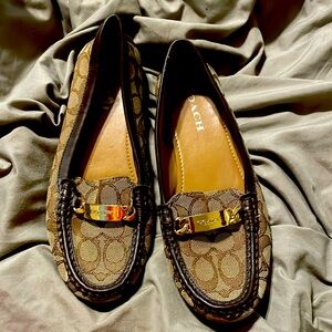 EUC COACH LOAFERS BROWN LOGO GOLD HARDWARE SZ9